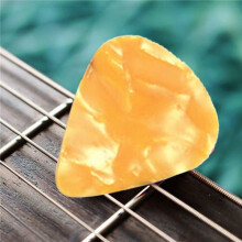 200 Stück Gitarrenplektren, 0,46 mm Dicke Zelluloid-Gitarrenplektren für Bass, Akustikgitarren 30 X 26 mm
