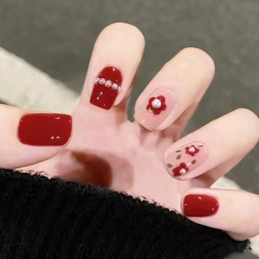 Dachuang Beauty Pearl Fake Nails For Women - Stylish & Short