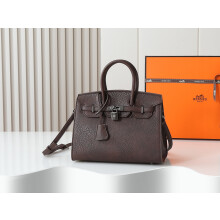 Hermès Birkin 25 Togo Coffee Gold Hardware Bag