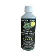 Premium Wetting Agent for Lawns by STRIKING LAWNS? - Helps Water & Fertiliser get deep into soil (Covers 250m?)