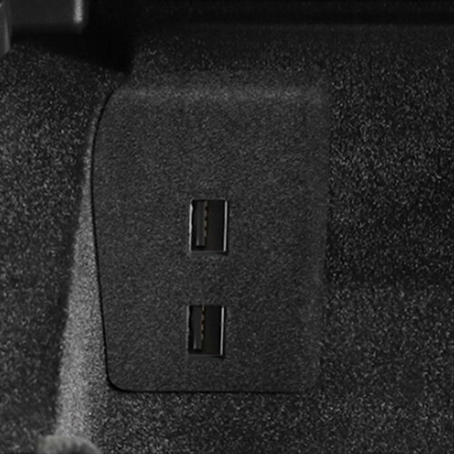 USB-shunthub/dockingstation voor het dashboardkastje van de Model Y 1