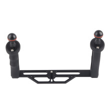 Stabilisator met dubbele handgreep van aluminium voor duikcamerabehuizingen.