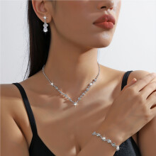 (1) Shiny Rhinestone Necklace & Earrings Set - Bridal Gift