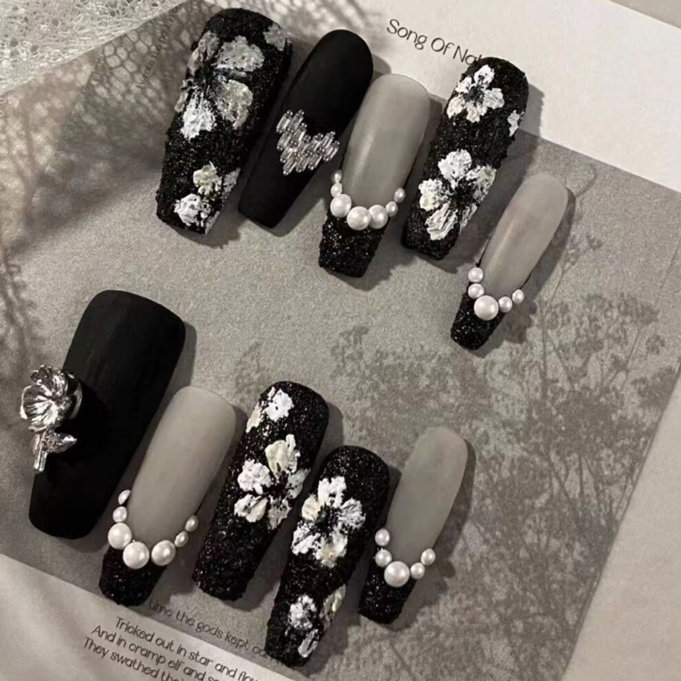 Zhouq-Outdoors (Xs) Stage Press-On Nails White Floral Design