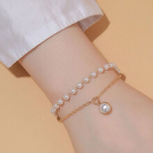 (1) Women Layered Pearl Bracelets Double Layer Beaded Chain Bracelet for Christmas and New Year Gift