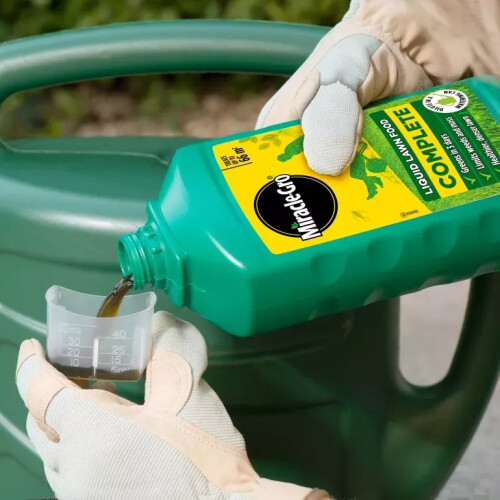 Miracle-Gro Miracle-Gro Complete Lawn Food Concentrated Liquid 1L 1