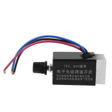 Regolatore di Velocità Ventola 12V 24V DC Compatibile con Volvo Mercedes Ford per Autocarro con Dissipatore Ottimizzato