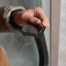 Uszczelka pod drzwi garażowe 5m x 3cm, gumowa listwa EPDM na nierówną podłogę, ochrona przed wodą, kurzem i gryzoniami
