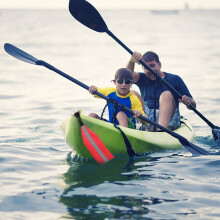 Compact Red Warning Flag for Canoe and SUP Towing