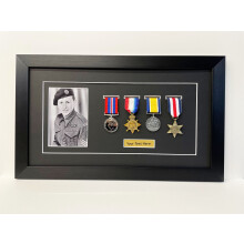 (Grey, Black) Military Medal Display Frame: WW1 WW2 Photo & Title (4 Medals)