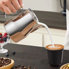 600ML Edelstahl-Milchaufschäumer mit Latte Art Pen, Hochglanz-Silber