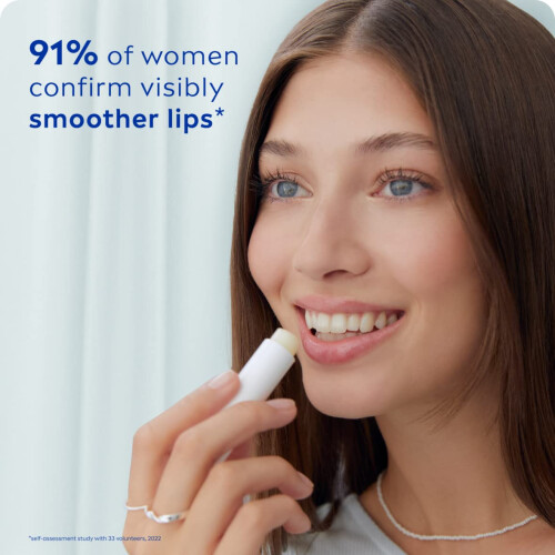 NIVEA NIVEA Hyaluron Moisture Plus Lip Balm 2