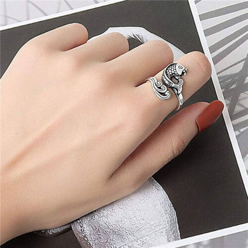 6Pcs Adjustable Knitting Loop Ring- Goldfish Open Finger Ring,Crochet Finger Yarn Holder,Yarn Guide Finger Holder 2