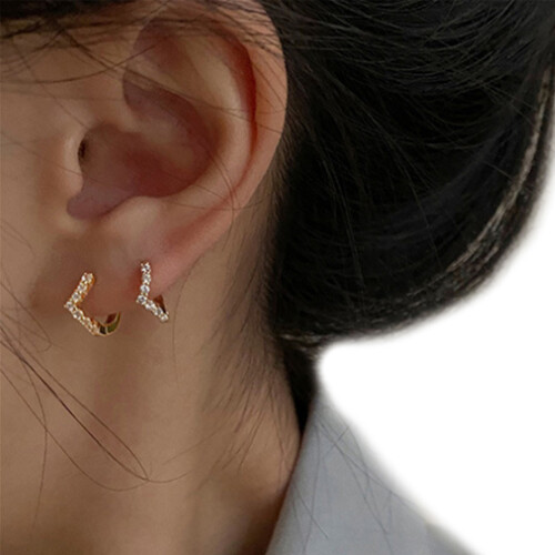 (A) S925 Silver Geometric Stud Earrings for Girls