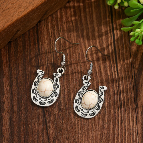 (4474) Bohemian U-Shaped Alloy Earrings with Pine Stone 2