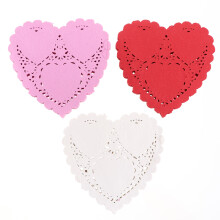 Decorative Heart Doilies Paper Mats 300 Sheets For Snacks And Cake