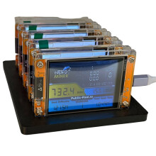 5 Stück 735 KH/S NMMinerNerdMiner + 5 Steckplätze Ständer Verbesserter Bitcoin Krypto Solo Lottery Miner 2,8 Zoll  Display Miner