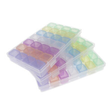 Clear Plastic Bead Storage Box 28 Grid Jewelry Organizer with Visible Organization and Secure Separation