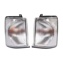 1Pair Front Indictor Lamp Corner Light for 2 1999-2002 XBD100880 XBD100870 White