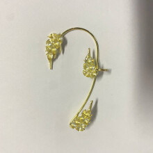 (Left) Butterfly Ear Clip Non-Pierced Fairy Female