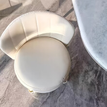 (White) 360 drehbarer Rollstuhl mit verstellbarer Rückenlehne – tragbarer Outdoor-Rollstuhl mit 4 Lenkrollen, langlebiges, elegantes