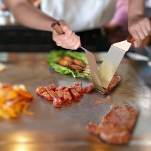 Stainless Steel Burger Spatula,Square Spatula Cooking Scraper Hamburger Turner with Wooden Handle for Barbecue, Steak