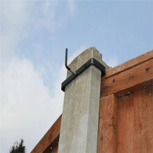 Heavy-Duty Betonnen Kolomclip Hek Kolom Metalen Bevestigingsbeugel Is Geschikt voor 4-Inch Sectie Betonnen Kolom 1 Stuks