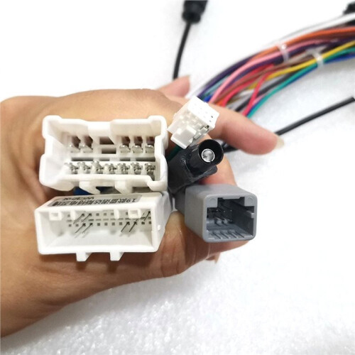 Car Android Radio Wiring Harness with CAN Bus Decoder Plug , Power Cable Connector for  Taliant Dacia Sandero 2