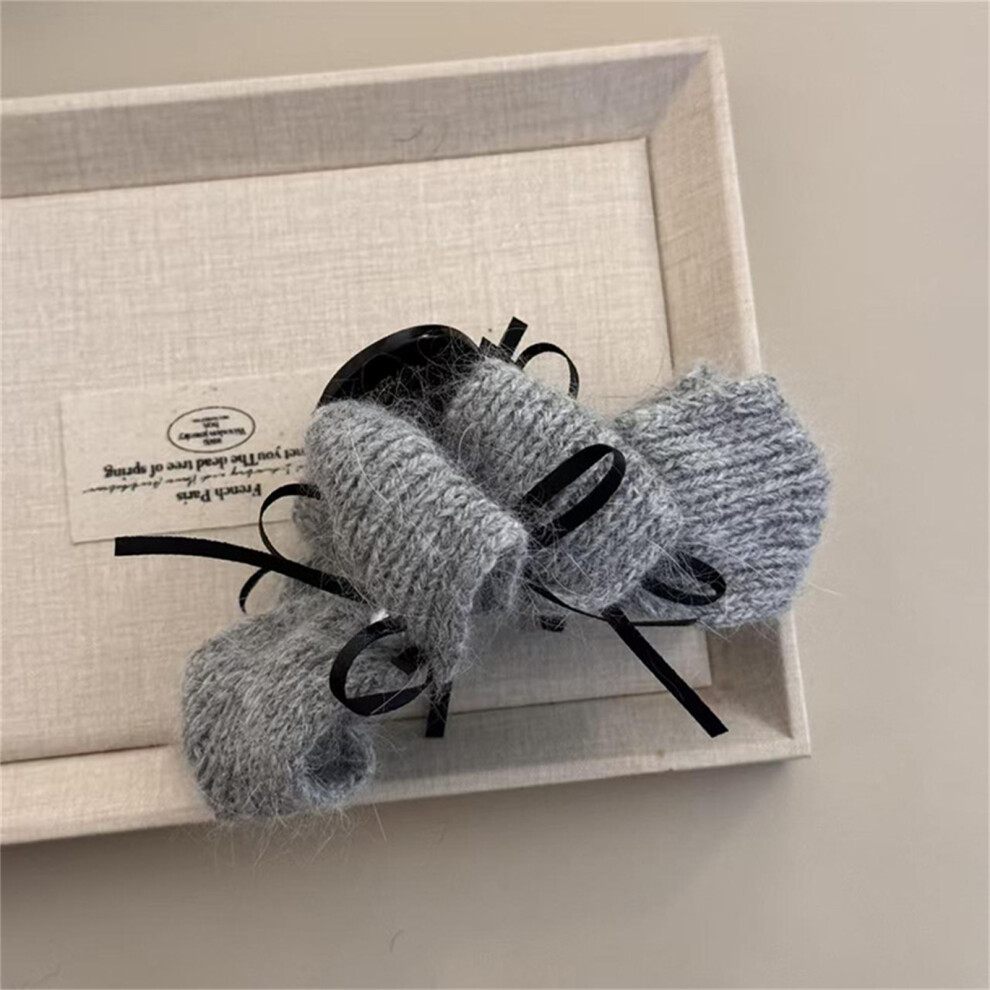 Hue-Grain (Gray) Pearl Hair Clip For Women - Elegant Bun Accessory