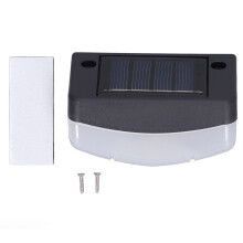 Luminária solar de LED para escadas, em PC, para uso externo.