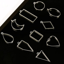 160 PCS Assorted Open Metal Bezels for Resin Pressed Frame Charms Earring and Necklaces Making Frames (Gold and Silver)