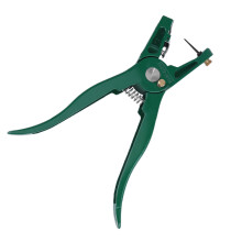 Animal Ear Tag Pliers with Spare Pin for Cattle Sheep Pigs - Easy Install Tool