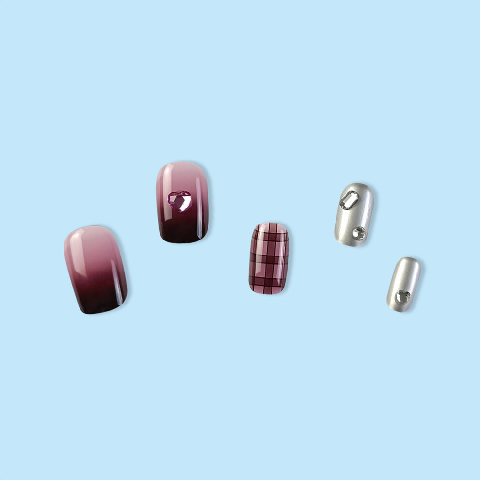 Reach-Tools 24Pcs Heart Rhinestone Plaid Fake Nails