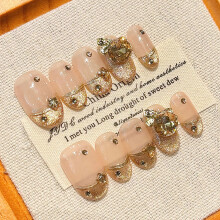 (Short Oval 2463) Golden Diamond Cat Manicure Kit