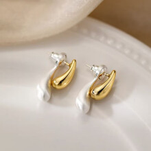 (2570) Luxury Stud Hoop Earrings for Gown & Travel
