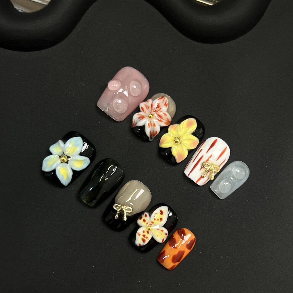 Reach-Tools (M) 10Pcs Flower Decor Fake Nails For Work Party