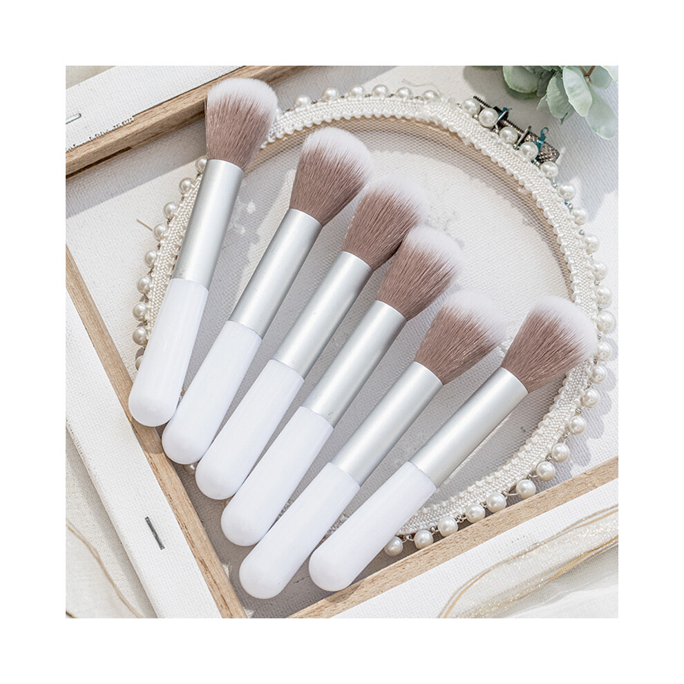 Zhouq-Outdoors Soft Blush Brush W/ Aluminum Handle