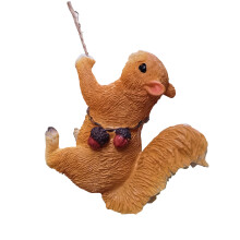 Climbing Squirrel Garden Pot Hanger, Plastic, Brown, 10x
