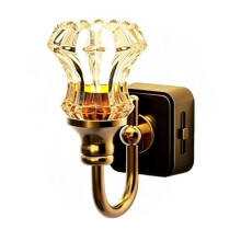 Vintage Plug-In Night Light with Brass Base Resin Dusk-to-Dawn Sensor LED Lamp Light Energy-Saving Ambient Night Lighting