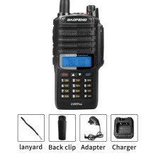 (ohne Kopfhörer) UV-9RPlus VHF 136–174 MHz UHF 400–520 MHz IP67 wasserdicht 8 W 128-Kanal-Taschenlampe