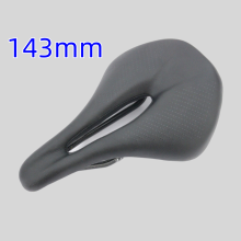 (A) Leder-Carbon-Sattel MTB/Rennrad 143/155 mm Fahrradsattel Superleichtes Leder-Carbon-Polster Carbon