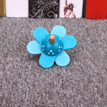 (blue)Kids Wooden Toys Flower Rotate Spinning Top Classic Toys For Chidren Develop Intelligence Education