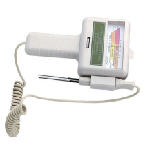 Monitor digital de agua para piscinas, ligero y portátil, con lecturas instantáneas de pH y cloro para mantenimiento rutinario.