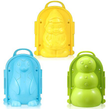 3-teiliges Schneespielzeug-Set mit Schneemann, Pinguin und Elfenfiguren, aus robustem ABS-Kunststoff für Familienspaß an verschneiten Tagen.