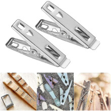 Roestvrijstalen wasknijpers met een glad oppervlak, stevige grip voor sokken en kleine voorwerpen, laten geen vlekken achter op kleding.