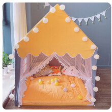 Speeltent voor kinderen, ideaal voor binnenspellen, met groot geventileerd raam en kanten gordijnen voor ventilatie en bescherming tegen muggen.