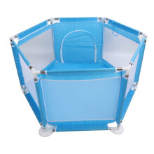 Babybox met eenvoudige montage voor het kindveilig maken van kamers en het creëren van een veilige speelruimte.