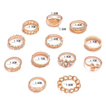 Damesring van aanslagbestendig metaal, antiek design in goudkleur, binnenbreedte 16-18 mm