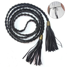 Cintura lunga regolabile da donna, in morbida pelle sintetica PU intrecciata con nappina, larghezza 1,4 cm, ideale per gonne, abiti e outfit casual.