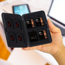 Aluminium Alloy SD Card Holder Compatible with SDHC SDXC Cards, Shockproof Dustproof Case with 16 Slots, Silver Memory Card Storage